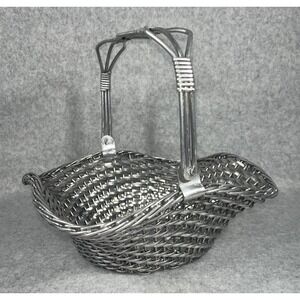 VTG Silver Tone Metal Woven Wire Basket‎ With Fold Down Handle Decor Centerpiece